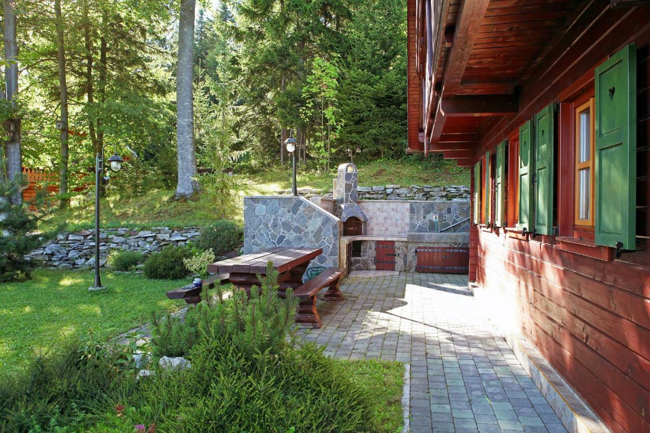 Natural Wooden Sweetheart Padeski Vrh Exterior photo